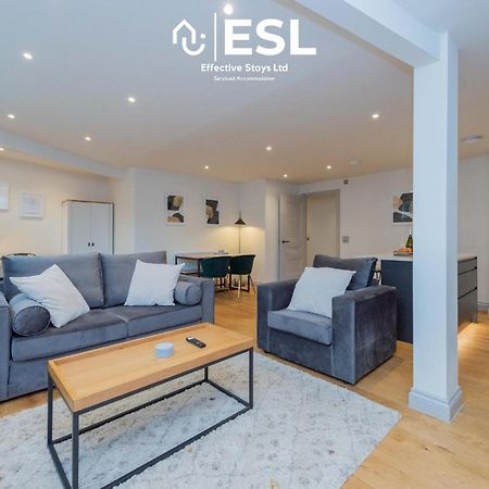 2 Bedroom Church Apartment 5 Mins To Town Centre - Free Parking Σριούσμπερι Εξωτερικό φωτογραφία