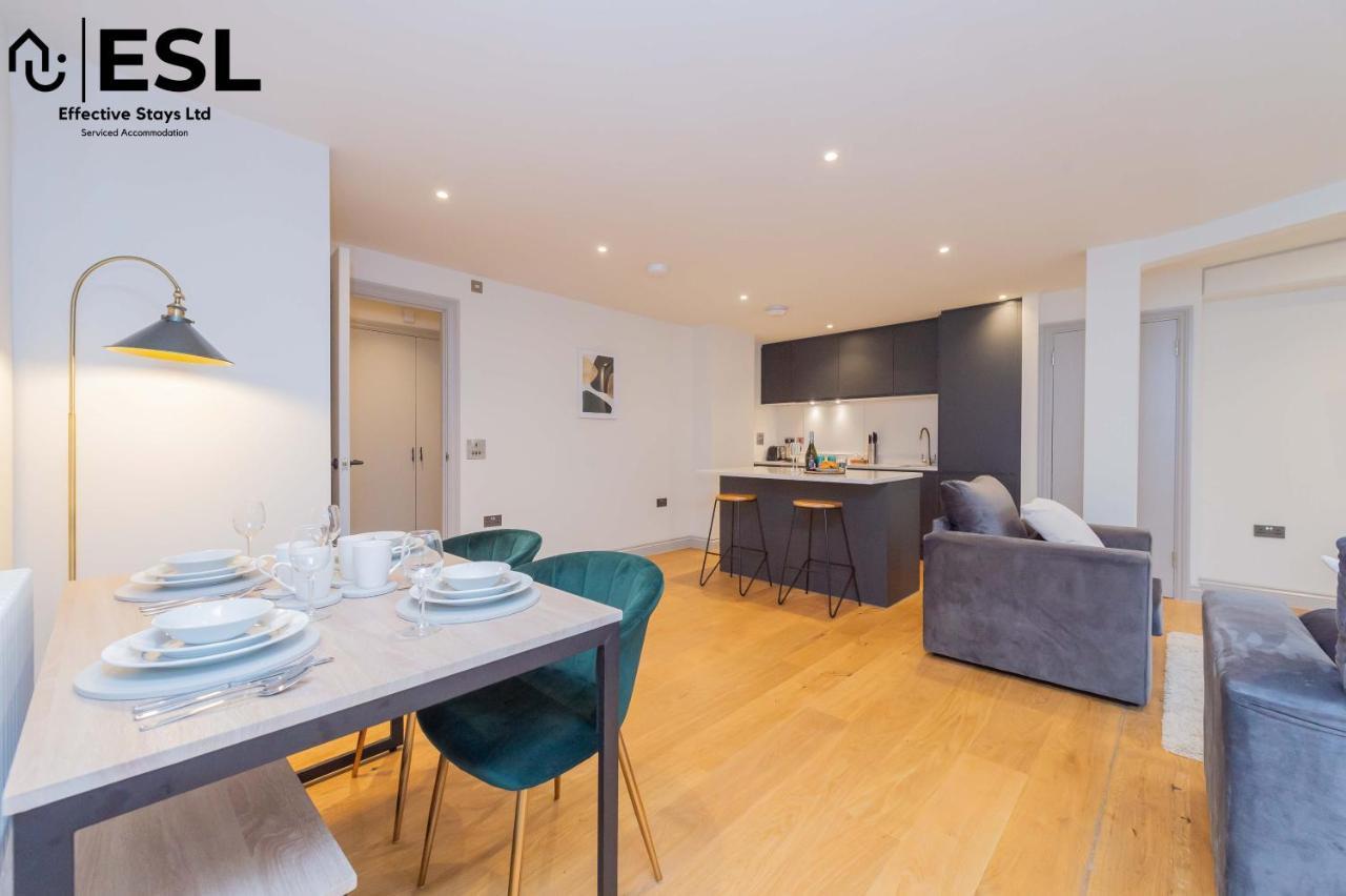 2 Bedroom Church Apartment 5 Mins To Town Centre - Free Parking Σριούσμπερι Εξωτερικό φωτογραφία