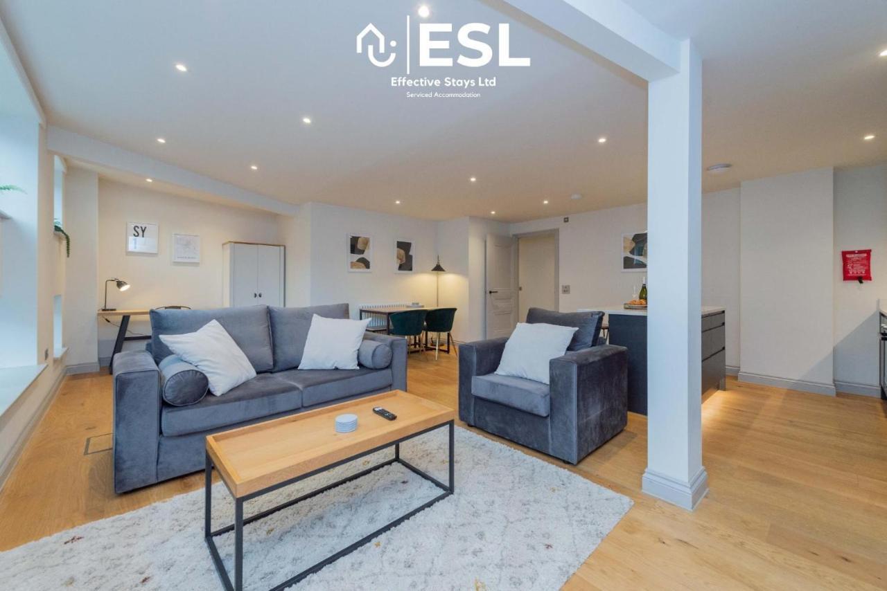 2 Bedroom Church Apartment 5 Mins To Town Centre - Free Parking Σριούσμπερι Εξωτερικό φωτογραφία